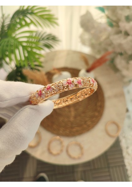 Kadın Mineli Renkli Çiçek Desen Vintage Bileklik