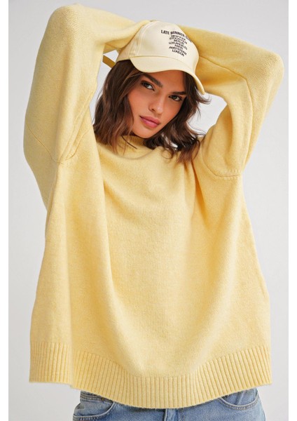 6913 Kadın Salaş Yumuşak Dokulu Oversize Triko Kazak Sarı