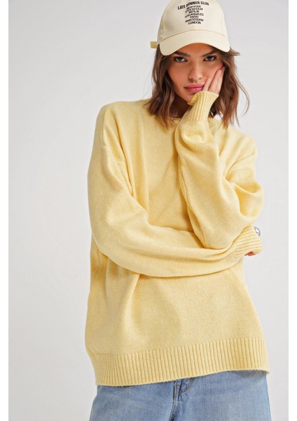 6913 Kadın Salaş Yumuşak Dokulu Oversize Triko Kazak Sarı fırsatları