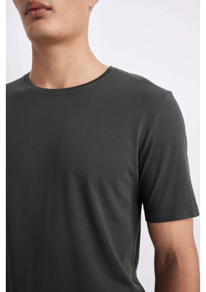 Slim Fit Dar Kesim Bisiklet Yaka Modal Karışımlı Pamuklu Basic Düz Kısa Kollu Tişört M6606AZ24SP