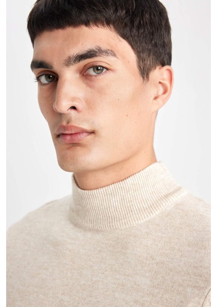 Slim Fit Dar Kesim Yarım Balıkçı Yaka Basic Düz Triko Kazak R1127AZ24SP