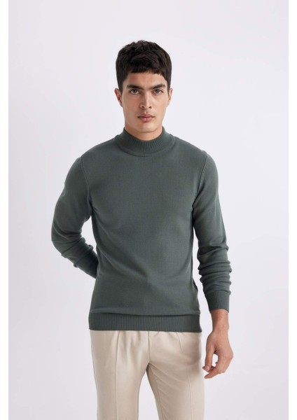 Slim Fit Dar Kesim Yarım Balıkçı Yaka Basic Düz Triko Kazak R1127AZ24SP