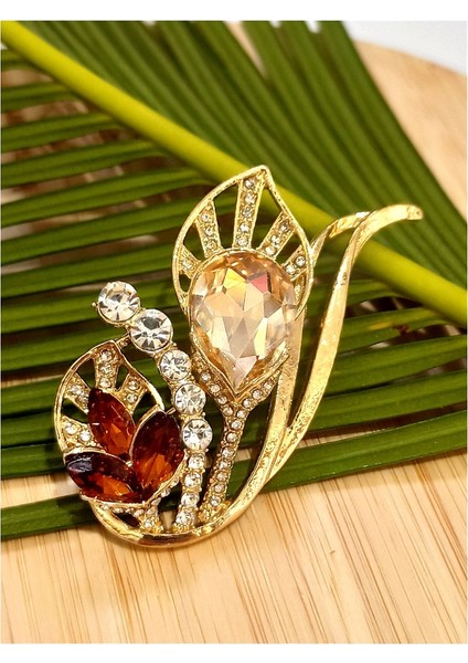 Taşlı Figürlü Broş