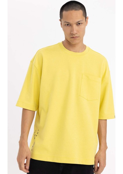 Loose Fit Bisiklet Yaka Cepli Baskılı Kısa Kollu Ağır Kumaş Tişört B8126AX23CW