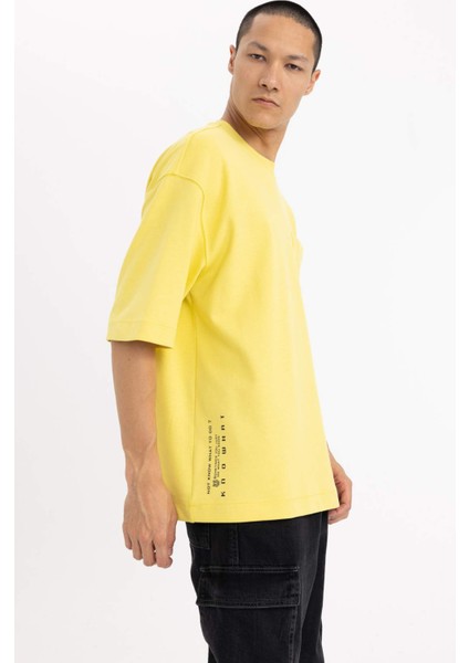 Loose Fit Bisiklet Yaka Cepli Baskılı Kısa Kollu Ağır Kumaş Tişört B8126AX23CW