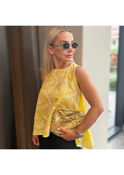 Işlemeli Sarı Rahat Kalıp Kadın Bluz fırsatları