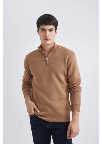 Standart Fit Normal Kesim Dik Yaka Yarım Fermuarlı Basic Düz Triko Kazak A5184AX24AU