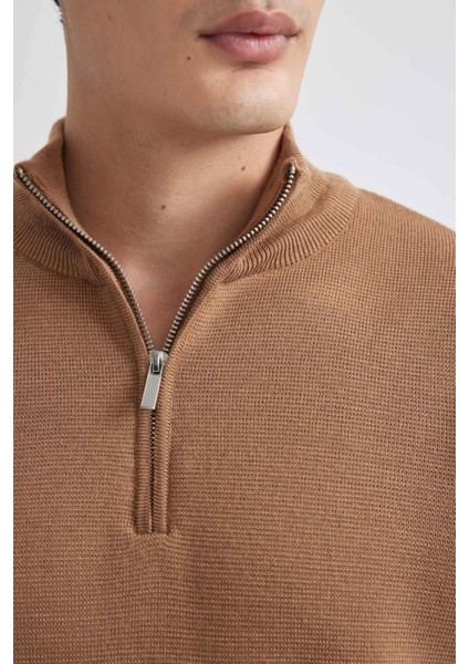 Standart Fit Normal Kesim Dik Yaka Yarım Fermuarlı Basic Düz Triko Kazak A5184AX24AU