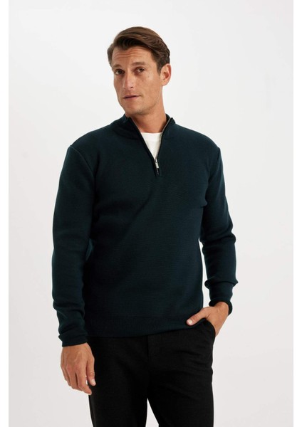 Standart Fit Normal Kesim Dik Yaka Fermuarlı Basic Düz Triko Kazak A5184AX24AU