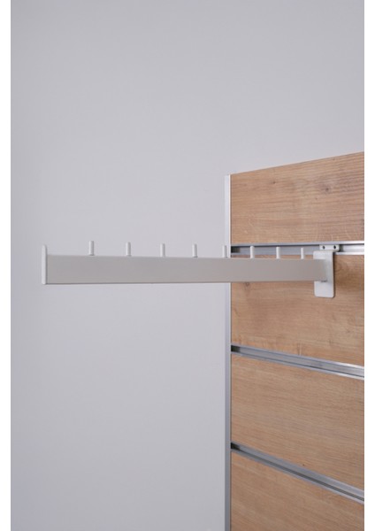 Kanallı Panoya Düz Beyaz Baston