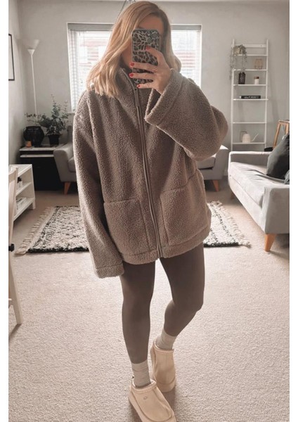 Sütlü Kahve Cepli Kadın Peluş Mont MG2530