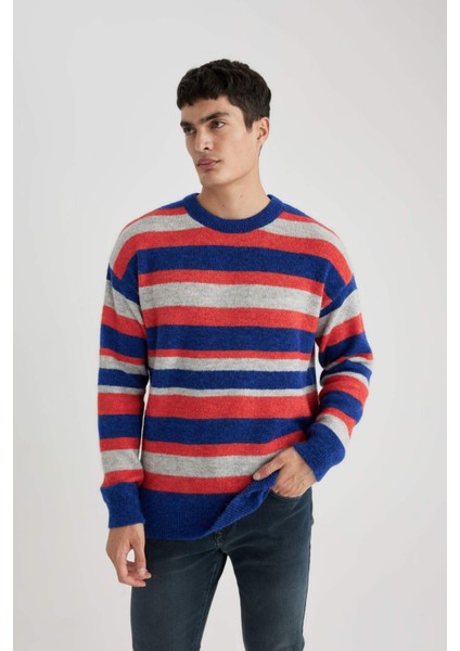 Standart Fit Çizgili Bisiklet Yaka Triko Kazak B8775AX23CW