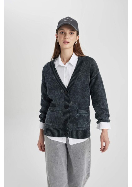 Regular Fit V Yaka Düğmeli Yıkamalı Triko Hırka B6877AX23WN