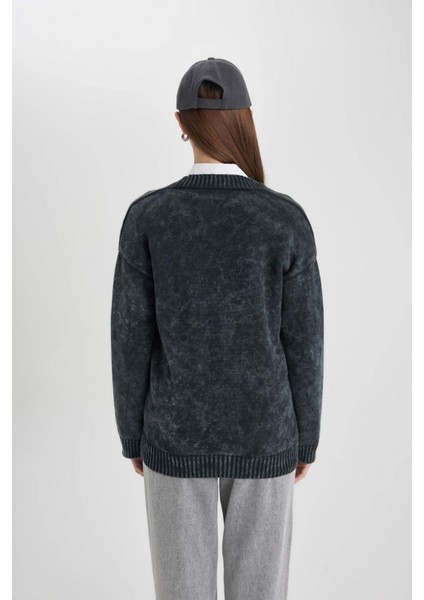 Regular Fit V Yaka Düğmeli Yıkamalı Triko Hırka B6877AX23WN