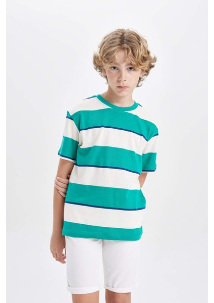 Erkek Çocuk Bisiklet Yaka Çizgili Kısa Kollu Tişört