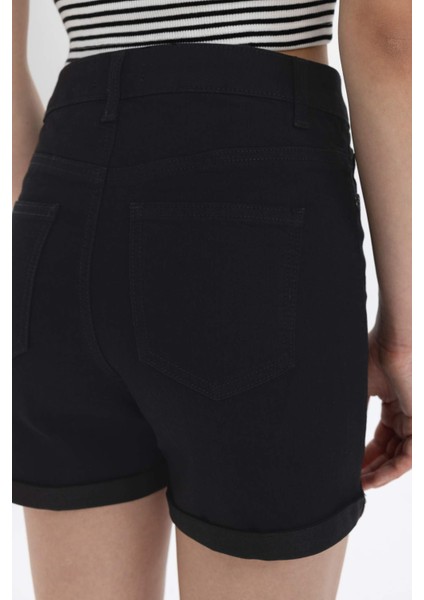 Normal Bel Katlamalı Paça Basic Düz Jean Şort A1959AX24SM