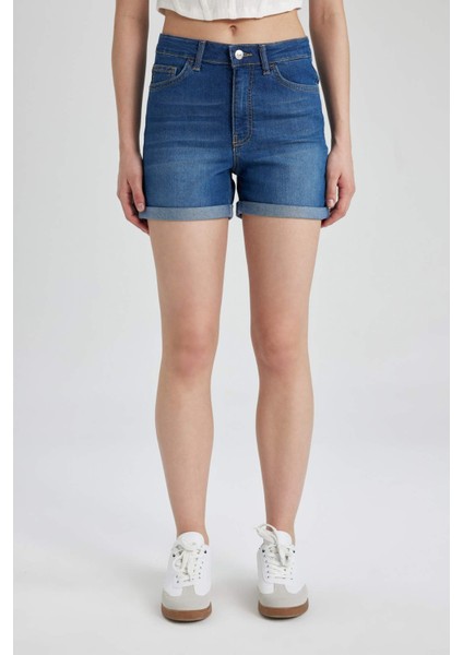 Normal Bel Katlamalı Paça Basic Düz Jean Şort A1959AX24SM