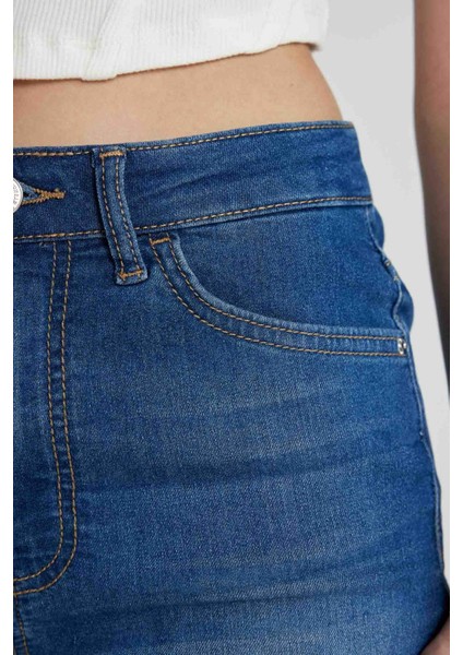 Normal Bel Katlamalı Paça Basic Düz Jean Şort A1959AX24SM