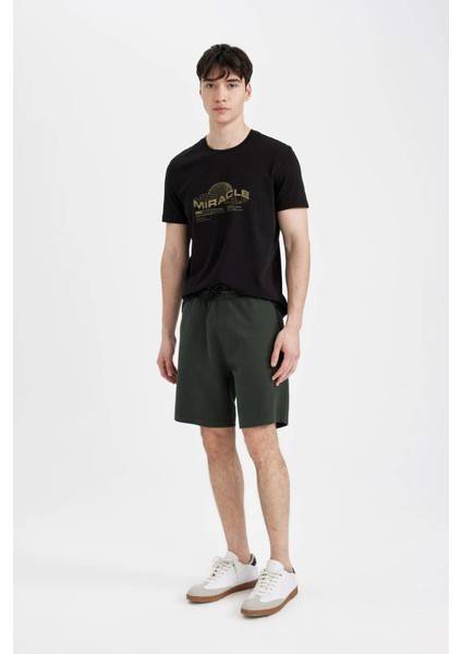 Regular Fit Düz Paça Cepli Basic Düz Şort B8792AX24SM