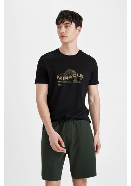 Regular Fit Düz Paça Cepli Basic Düz Şort B8792AX24SM