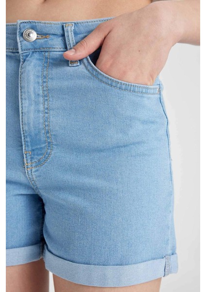 Normal Bel Katlamalı Paça Basic Düz Jean Şort A1959AX24SM