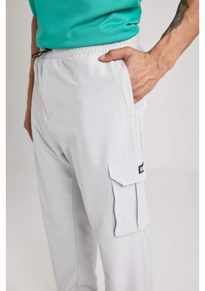 Fit Sporcu Jogger Eşofman Altı Standart Fit Kargo Cepli Dokuma Beli Paçası Lastikli C0043AX24SP
