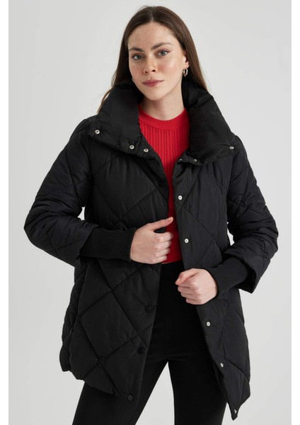 Su İtici Uzun Şişme Mont Dik Yaka Kapitoneli Çıtçıtlı Cepli Hafif C0489AX24SP