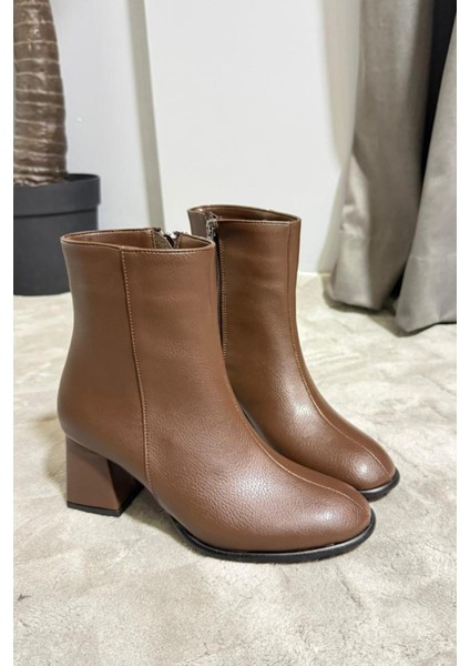 Kadın Marta Kahverengi Kalın Topuklu Yumurta Burun Fermuarlı Bot