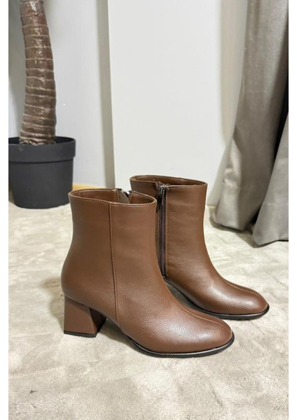 Kadın Marta Kahverengi Kalın Topuklu Yumurta Burun Fermuarlı Bot indirimleri