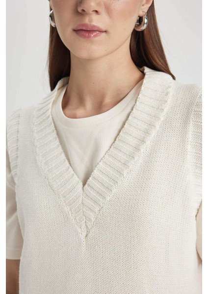 Regular Fit V Yaka Triko Süveter B8371AX24SP