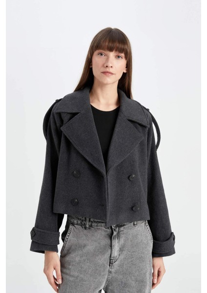 Su Geçirmez Regular Kalıp Kısa Kaşe Kaban Ceket Yaka Düğmeli Apoletli Kemerli Astarsız C0924AX24AU