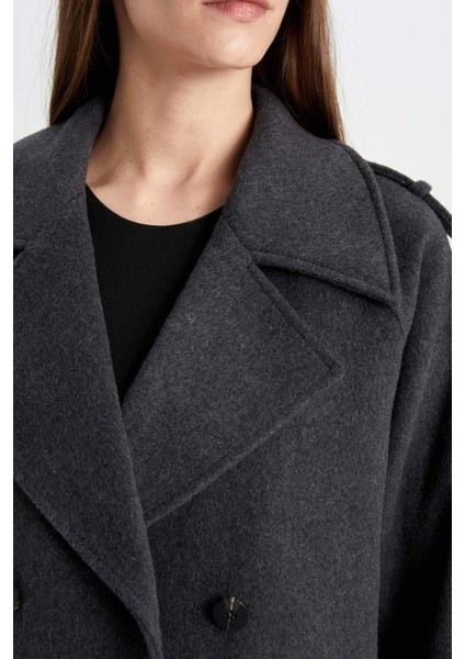 Su Geçirmez Regular Kalıp Kısa Kaşe Kaban Ceket Yaka Düğmeli Apoletli Kemerli Astarsız C0924AX24AU