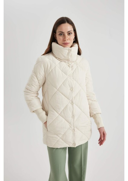 Su İtici Uzun Şişme Mont Dik Yaka Kapitoneli Çıtçıtlı Cepli Hafif C0489AX24SP