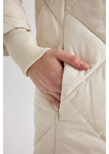 Su İtici Uzun Şişme Mont Dik Yaka Kapitoneli Çıtçıtlı Cepli Hafif C0489AX24SP