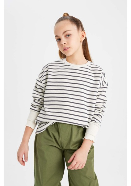 Kız Çocuk Relax Fit Bisiklet Yaka Çizgili Sweatshirt B7378A824SP