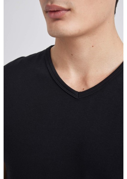 Slim Fit Dar Kesim V Yaka Kısa Kollu Üst L4884AZ24SM