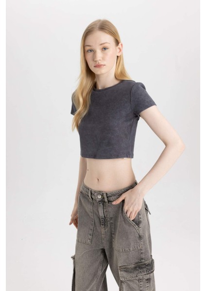 Coool Fitted Yıkamalı Soluk Efektli Basic Düz Kısa Kollu Tişört