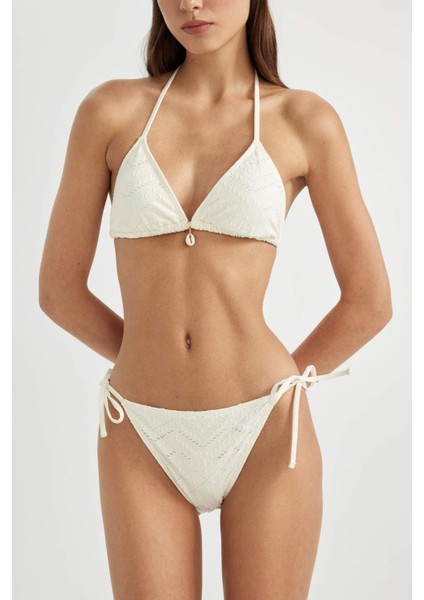 Regular Fit Nakışlı Bikini Altı-Fall in Love B6895AX24SM