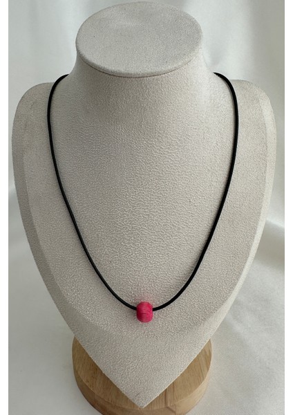 Küçük Ahşap Boncuk Siyah Ip Kolye (40CM)