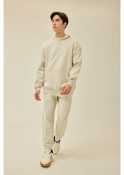 Comfort Regular Fit Rahat Kalıp Kapüşonlu Kanguru Cepli Basic Düz Sweatshirt B4446AX24SP