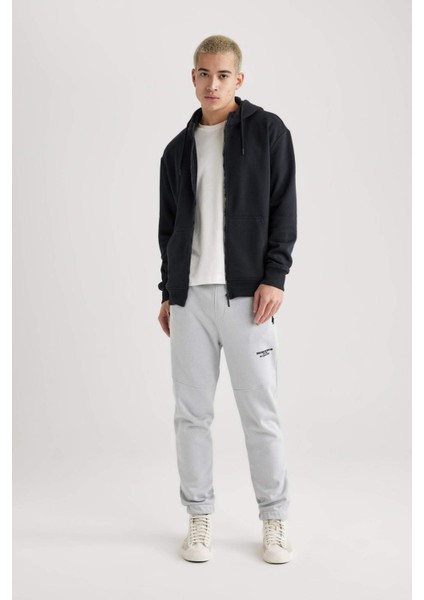 Regular Fit Kapüşonlu İçi Yumuşak Tüylü Cepli Basic Düz Fermuarlı Sweatshirt X8331AZ24SP