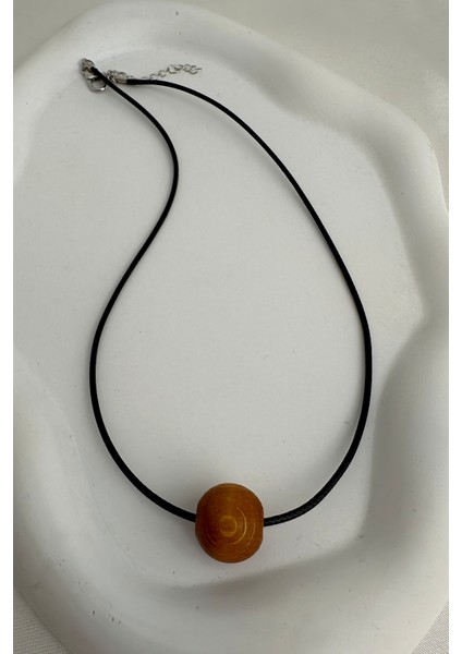 Yuvarlak Ahşap Boncuk Siyah Ip Kolye (40CM) modelleri