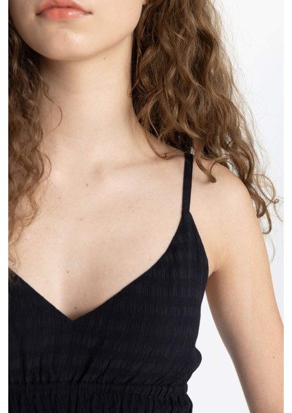 A Kesim V Yaka Askılı Siyah Mini Elbise B9019AX24SM