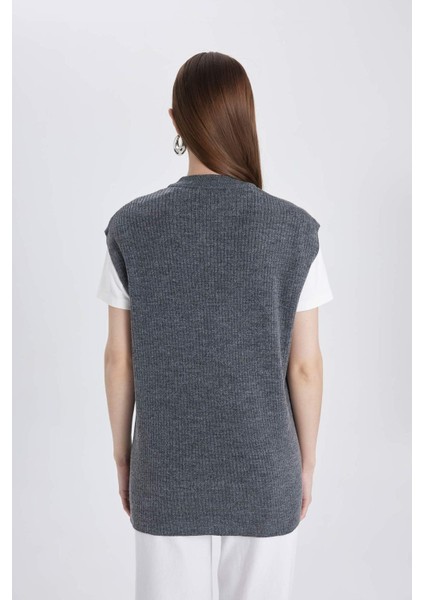 Regular Fit Bisiklet Yaka Basic Düz Triko Süveter B9829AX24SP