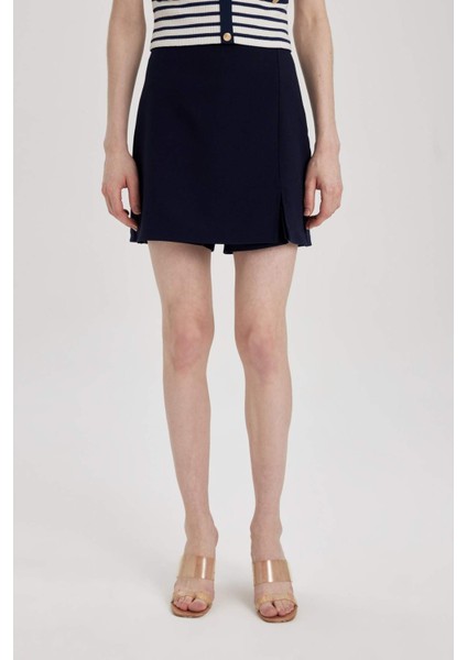 Normal Bel Yırtmaçlı Şort Etek C1860AX24SP