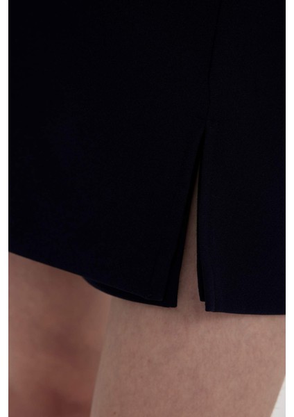 Normal Bel Yırtmaçlı Şort Etek C1860AX24SP