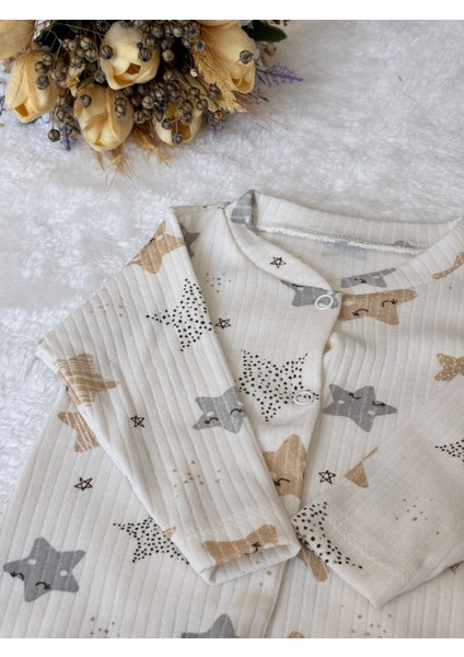 Tuem Baby Unisex Pamuklu Yıldız Desenli Baskılı Uzun Kollu Çıtçıtlı Mevsimlik Beyaz Renk Patikli Bebek Tulumu 3 Ay- 6 Ay-9 Ay fiyatları