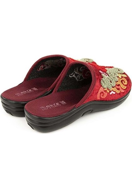 Kastra Anatomik Taban Nakışlı Kadın Ev Terliği indirimleri