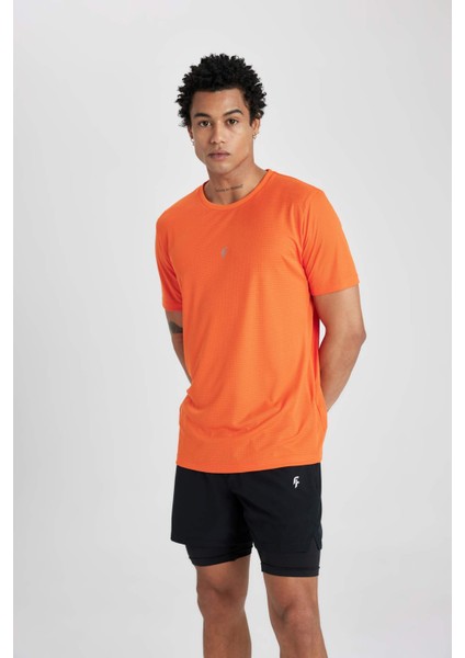 Fit Slim Fit Dar Kesim Bisiklet Yaka Baskılı Sporcu Kısa Kollu Tişört