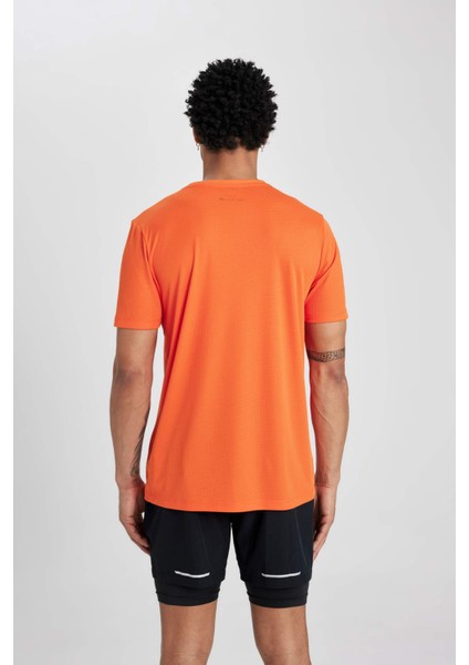 Fit Slim Fit Dar Kesim Bisiklet Yaka Baskılı Sporcu Kısa Kollu Tişört